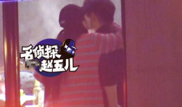 舌吻摸胸视频